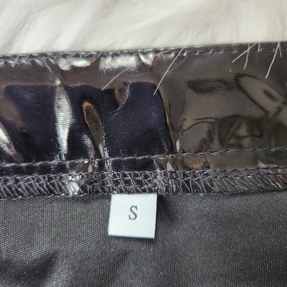 Wet Look PVC Mini Skirt Latex Fetish Clubwear Vinyl Buckles Zipper Size S - Picture 15 of 16